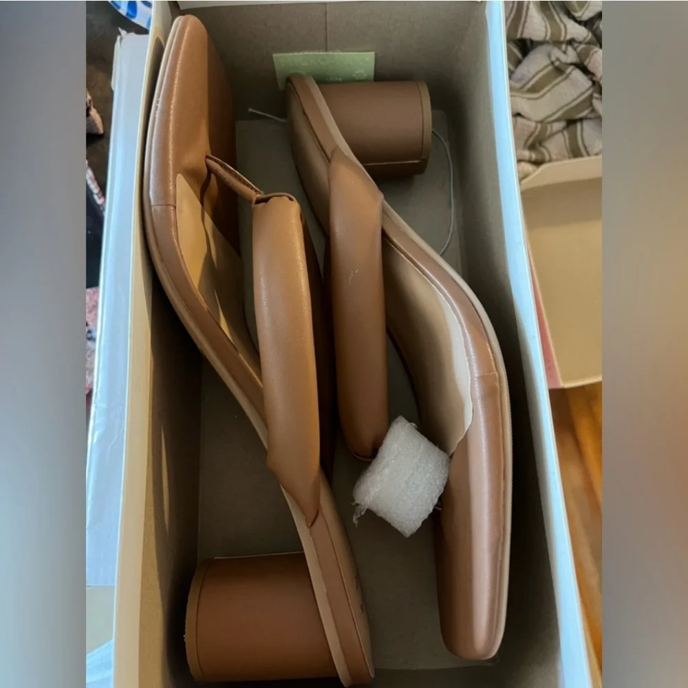 A new day elvie sandals - Picture 2 of 3